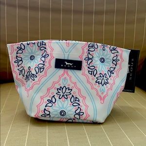 Scout Small makeup bag